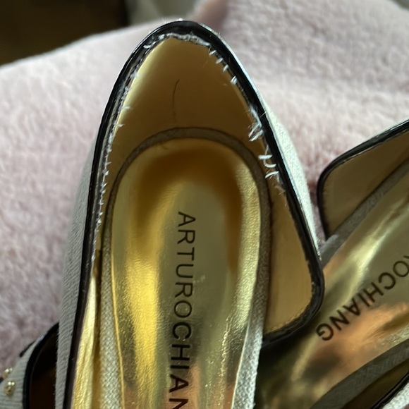 Arturo Chiang beige brown low heel shoe. - Picture 3 of 12